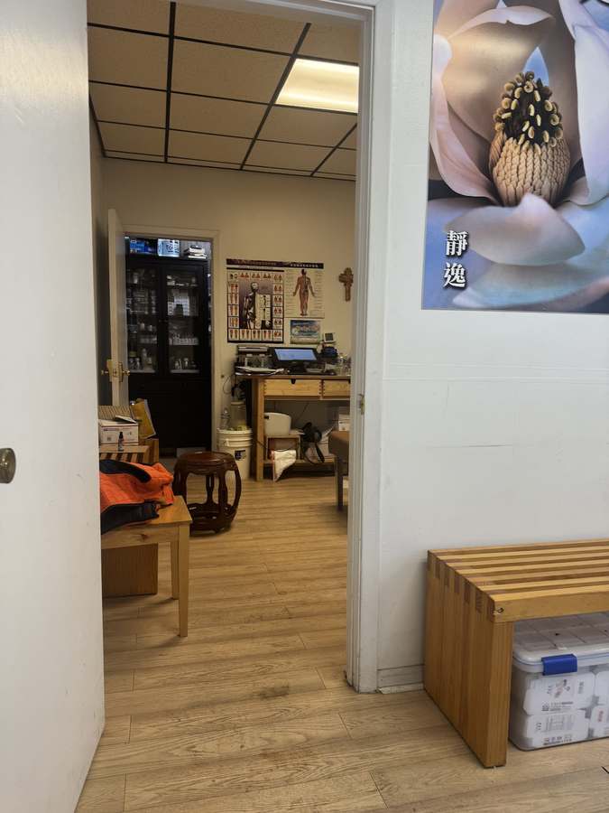Shine Institute ALVAN LEUNG — Acupuncture in Archer Ave # 20, Chicago
