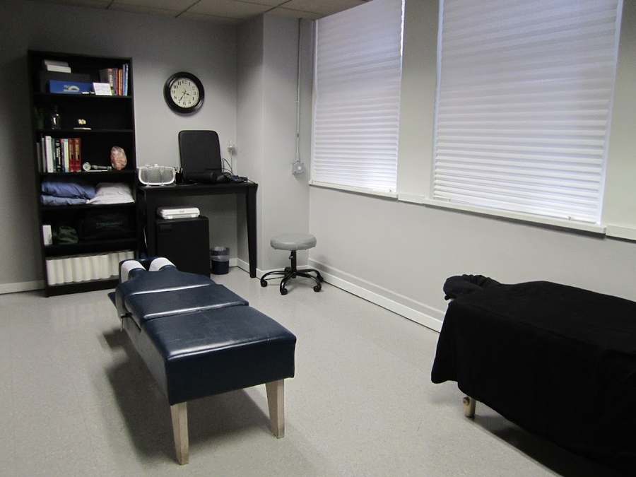 Chiropractor Downtown Denver — Chiropractic in Stout St #456, Denver