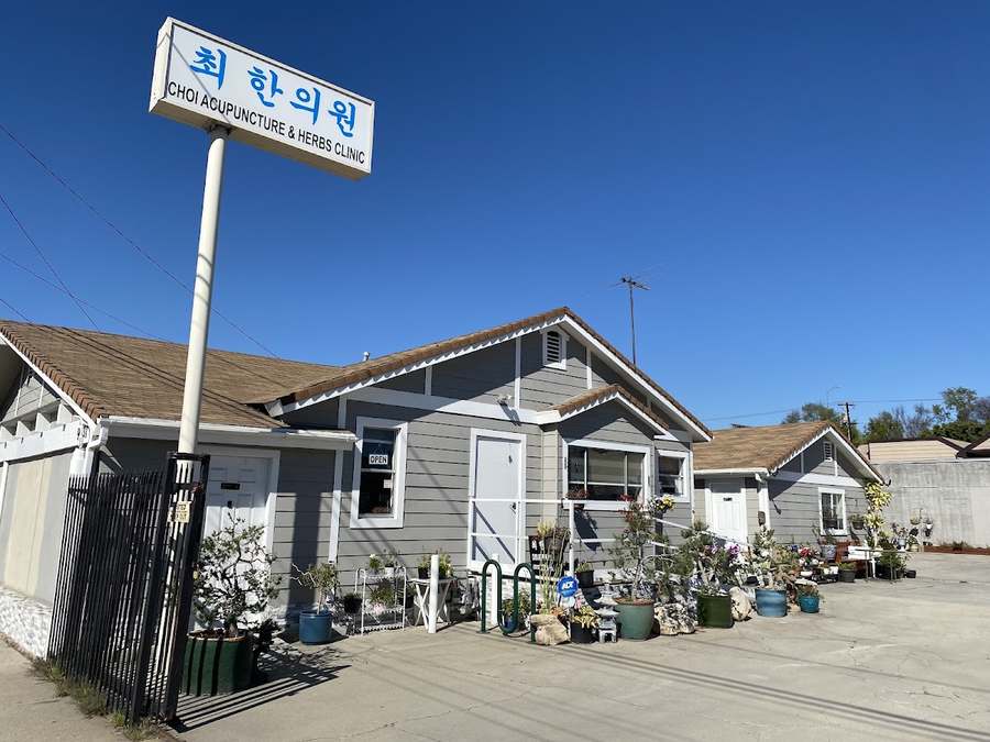 Choi Acupuncture Clinic — Acupuncture in Artesia Blvd, Los Angeles