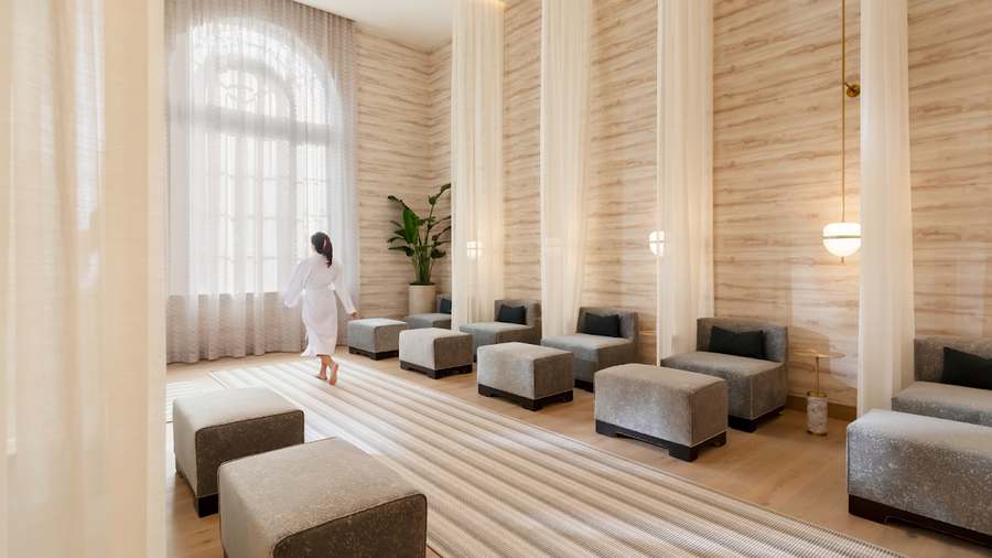 Fairmont Breakers Spa — Massage Therapy in E Ocean Blvd, Los Angeles