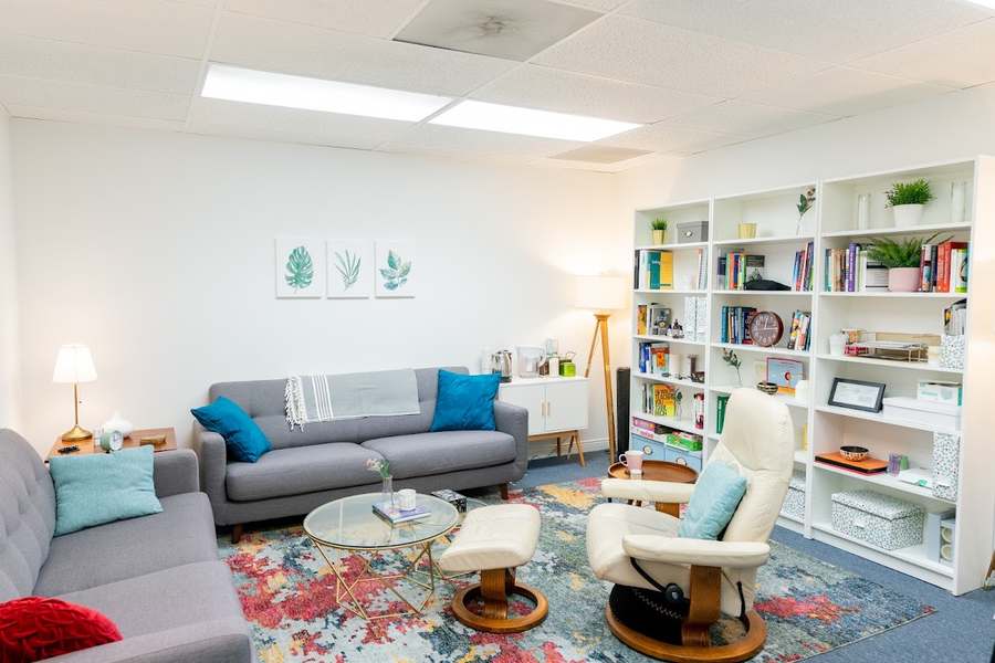 Root to Rise Therapy — Psychotherapy in Washington Pl 204, Los Angeles