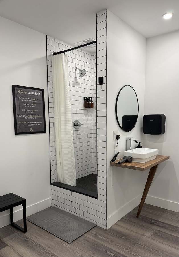 ID Hot Yoga Meatpacking — Yoga, Tai Chi & Pilates in W 14th St 2nd Floor, New York