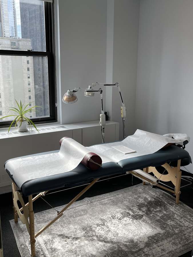 Lucy Liu Acupuncture — Acupuncture in Broadway #2720, New York