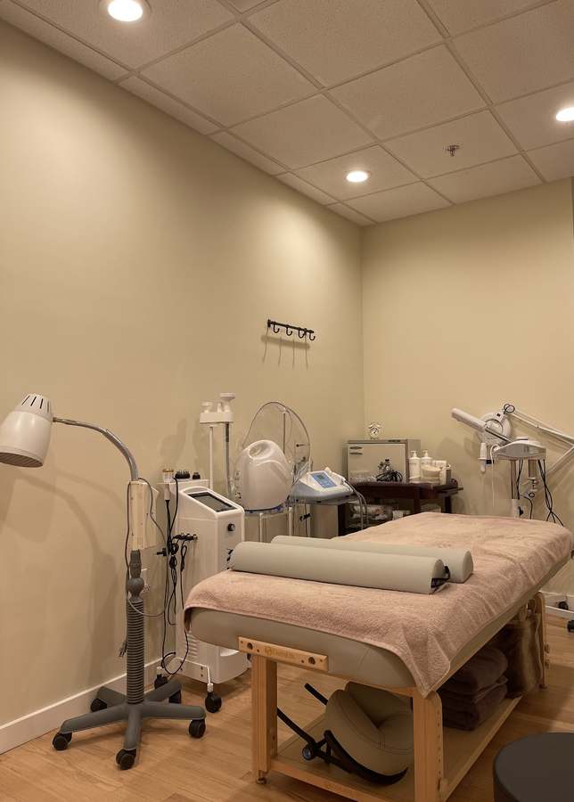 YE Acupuncture Clinic — Acupuncture in Broad Ave #106, New York