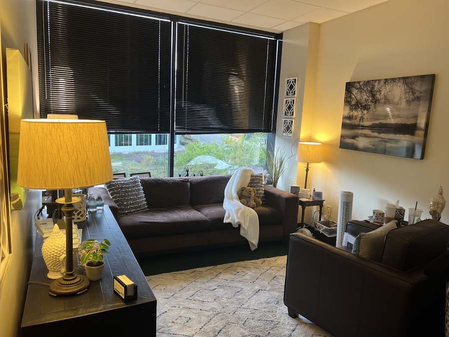 Elisabeth Caetano MFT — Psychotherapy in W Bernardo Dr #400, San Diego