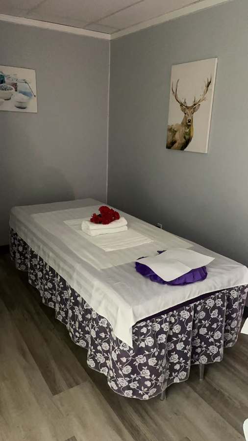 Queen Spa — Massage Therapy in 15th Ave NE unit c-102, Seattle