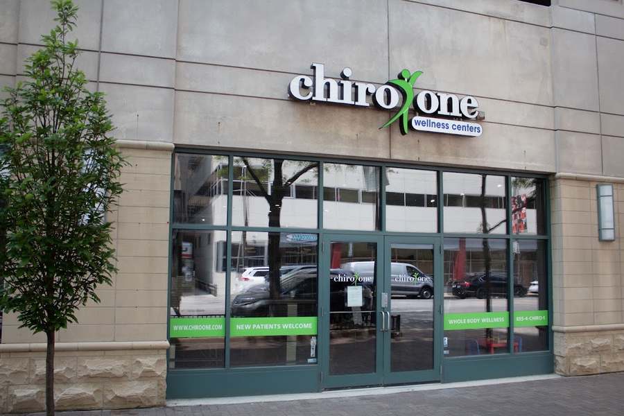 Chiro One Chiropractic & Wellness Center of River North — photo 1