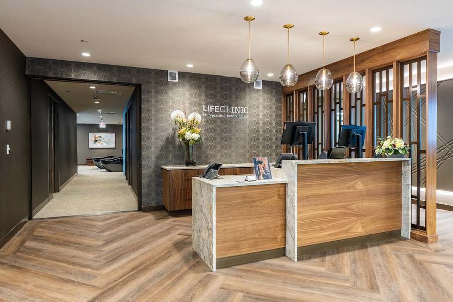LifeClinic Chiropractic & Rehabilitation - River North One Chicago, IL — photo 1