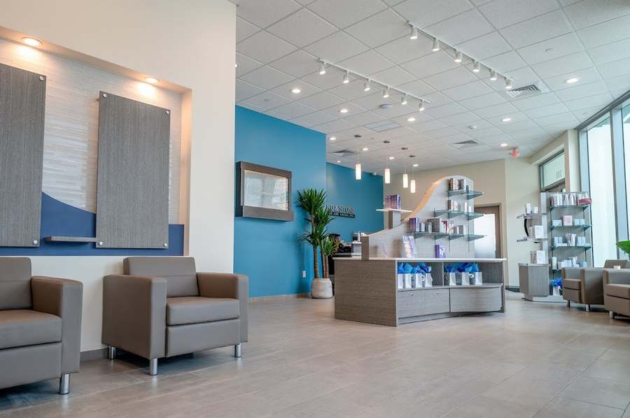 Hand & Stone Massage and Facial Spa — photo 1