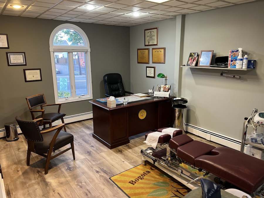 Bogota Chiropractic and Holistic Center — photo 1