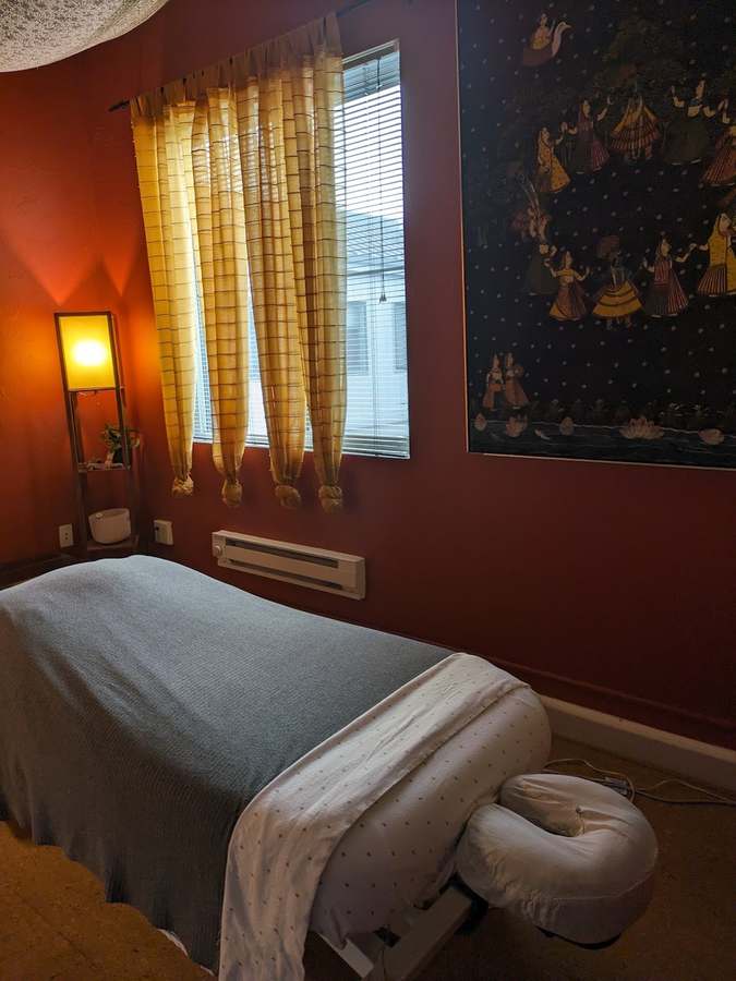 Healing Roots Massage and Holistic Skin Care (Sugaring Hair Removal) — photo 1