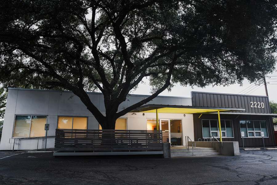 Mondo Sports Therapy — Physical & Rehabilitation Therapy in Hancock Dr, Austin