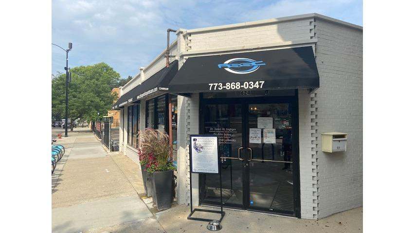 Advanced Spine & Sports Care — Massage Therapy in Lower Level Entrance Off of Clark, Chicago
