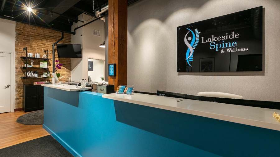 Lakeside Spine & Wellness — Massage Therapy in N Ravenswood Ave Unit 107, Chicago