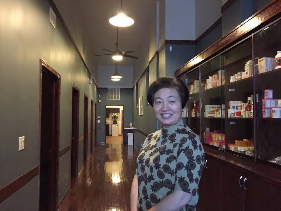 Lixin Sha Acupuncture Clinic — Acupuncture in N Ashland Ave 1st floor, Chicago