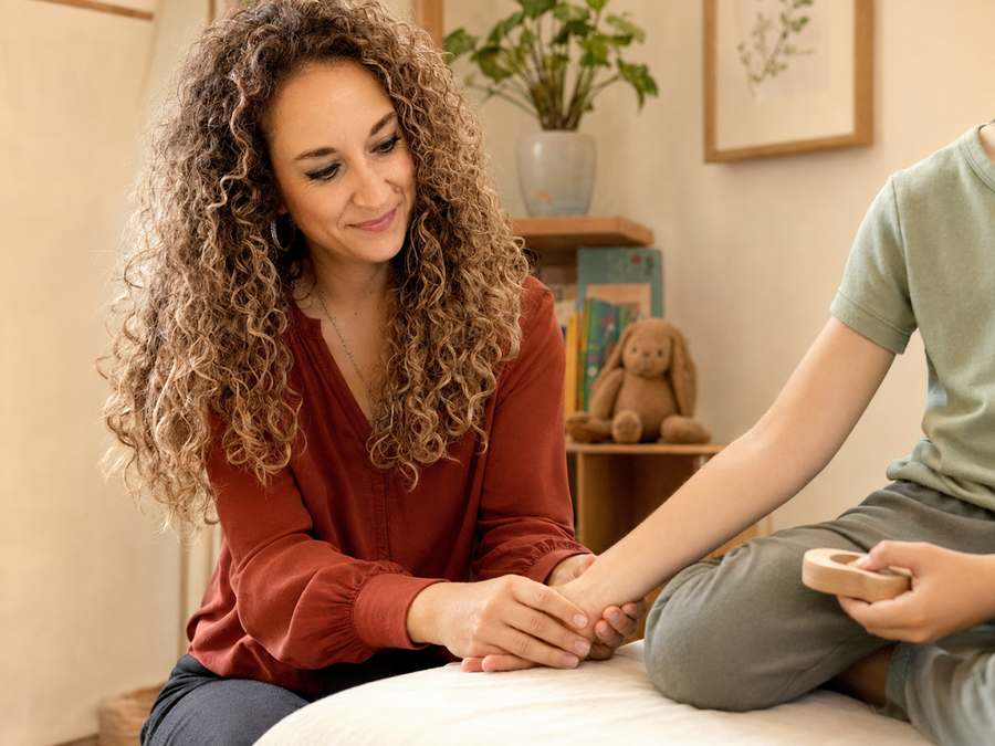 Meridian + Myrrh Acupuncture and Wellness, PLLC — Reiki & Energy Medicine in Wolf Rd, Chicago