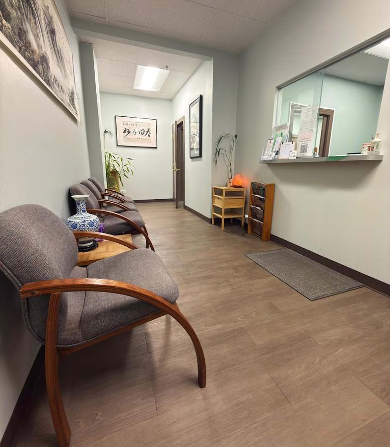 Midwest Medicine & Acupuncture — Acupuncture in E Ogden Ave Ste 201, Chicago