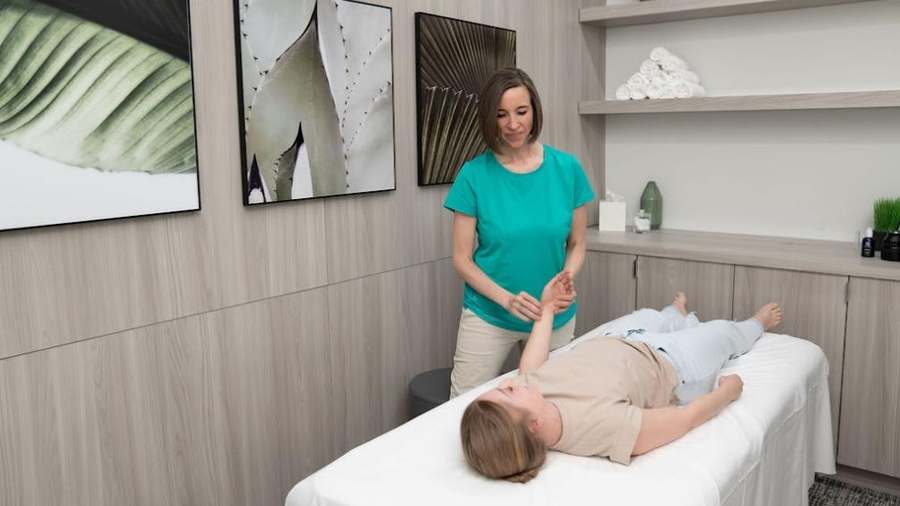Needle & Glow - Acupuncture & Women's Health — Acupuncture in W North Ave, Chicago