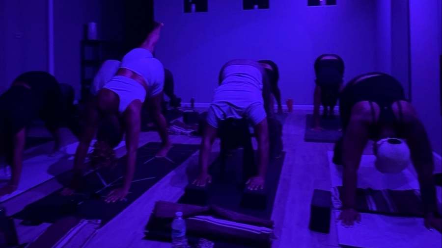 Vinyasa Vibes Yoga Studio — photo 1