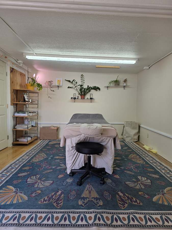 Lotus Lounge Healing Center — Reiki & Energy Medicine in S Broadway, Denver