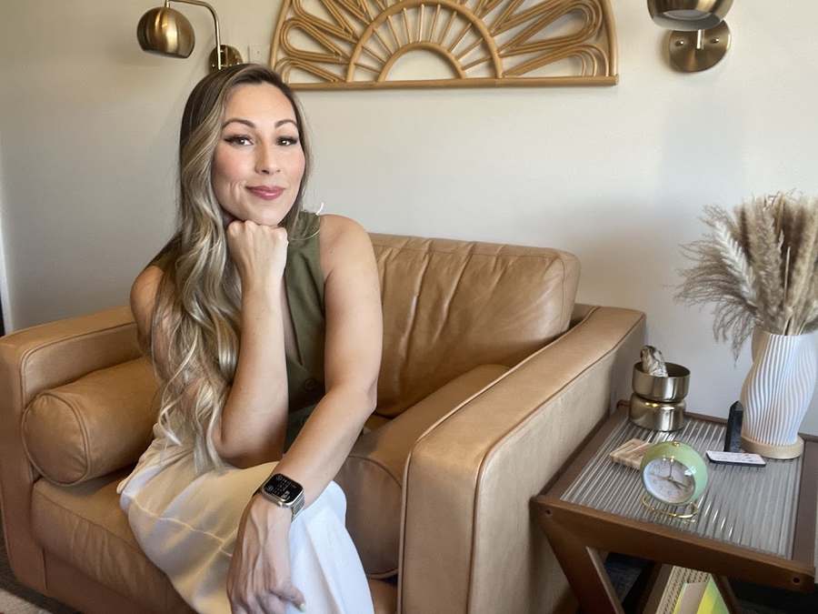 Just Therapy LBC- Nicole Braswell LMFT — Psychotherapy in Long Beach Blvd #3003, Los Angeles