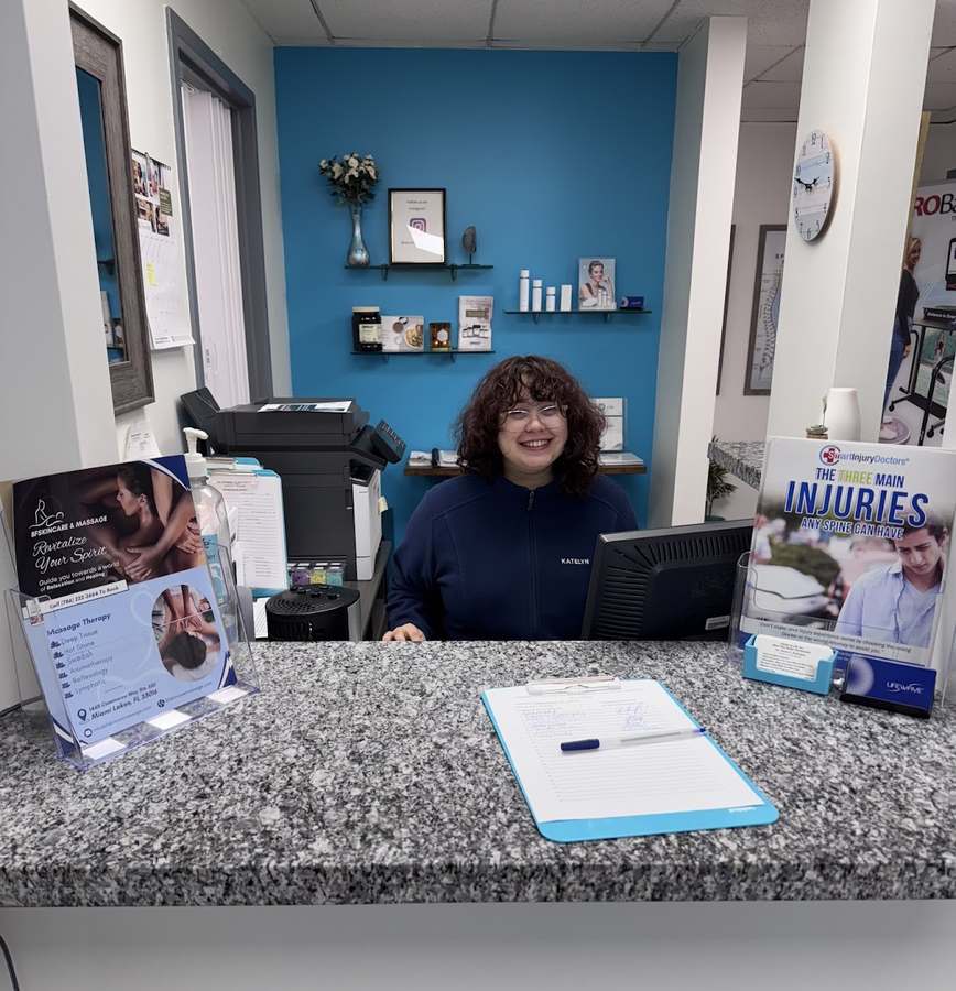 Hands of Life: Back Pain Relief Chiropractic — Chiropractic in Commerce Way #350, Miami