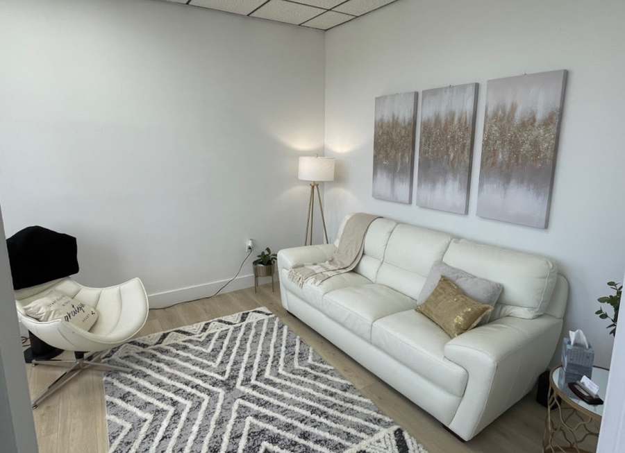 Saludablemente Healing Center — photo 1