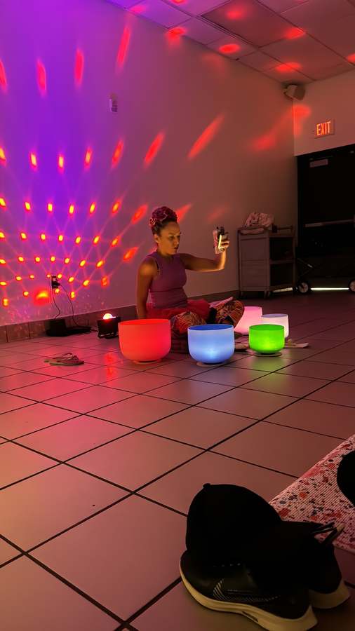 Yoga y Meditación en Español - Para Mujeres Que Buscan Relax y Silver Sneakers — Yoga, Tai Chi & Pilates in SW 152nd Ave, Miami