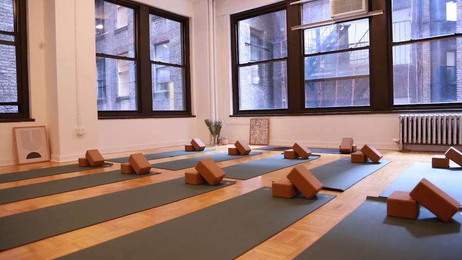 ASIA YOGA NYC — Yoga, Tai Chi & Pilates in W 35th St 4th Floor, New York