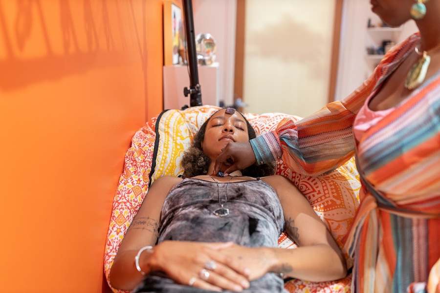 Crystal Reiki Therapy by Essence of ASÉ — photo 1