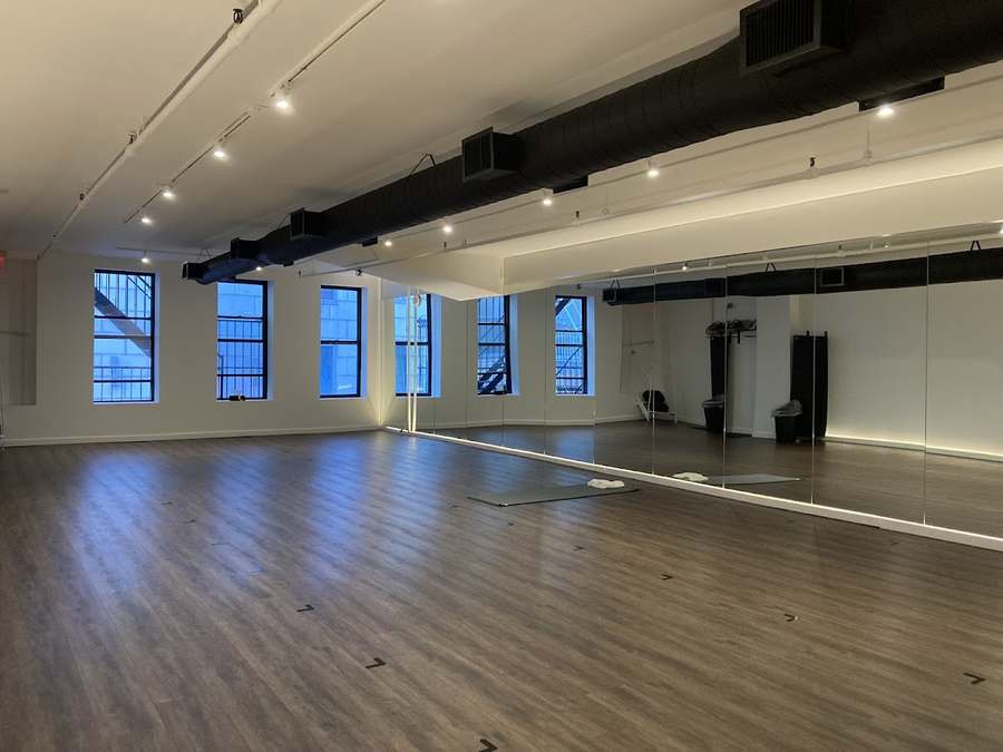 ID Hot Yoga - FIDI — photo 1