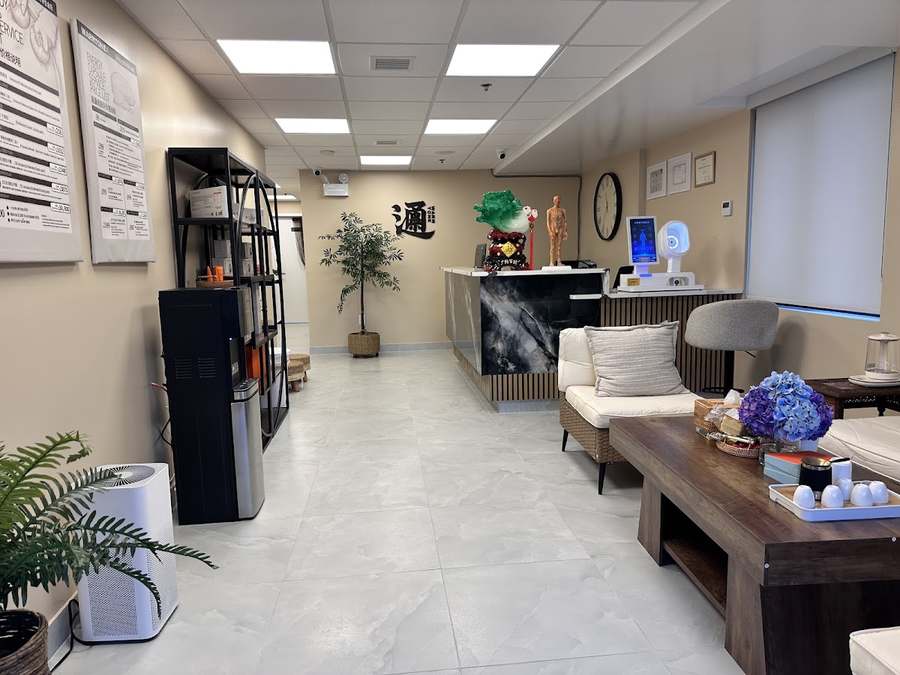 Life AI Deep Pain Massage Therapy — photo 1