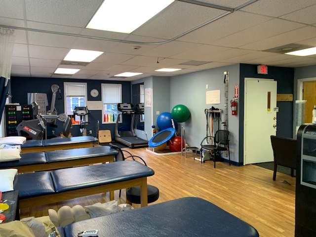 SportsCare Physical Therapy Elmwood Park — photo 1