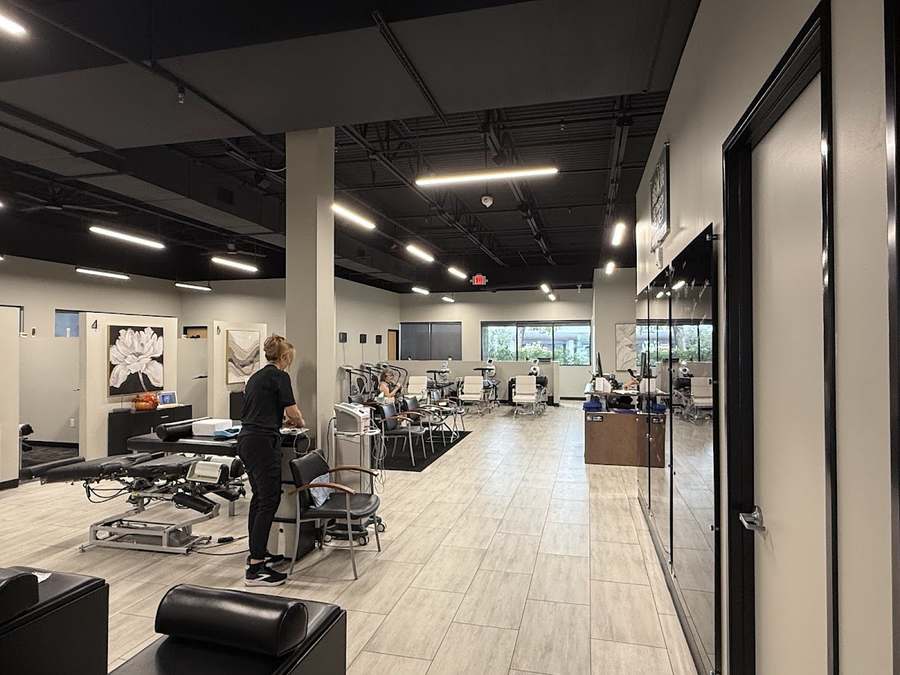 Elite Pain Relief and Wellness — Chiropractic in W Bell Rd #100, Phoenix