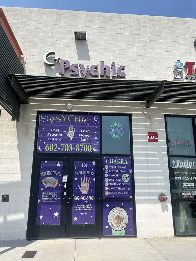 Psychic Geena Arrowhead - Love Spells — photo 1