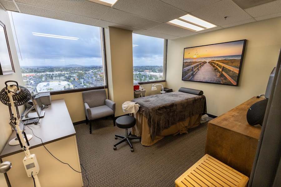 San Diego Chiropractic Group — Massage Therapy in Balboa Ave #901, San Diego