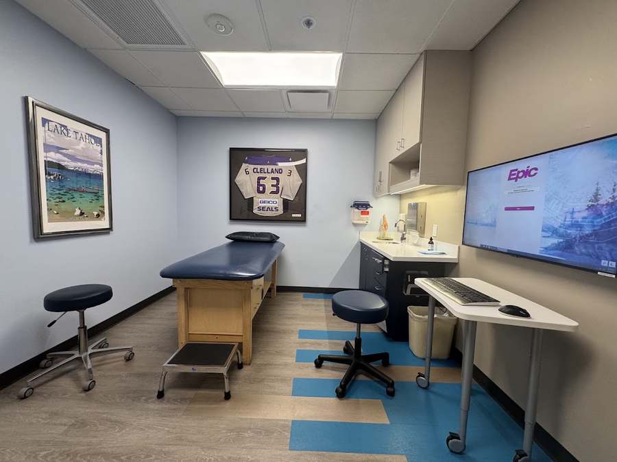 UC San Diego Health Sports Medicine – La Jolla — photo 1