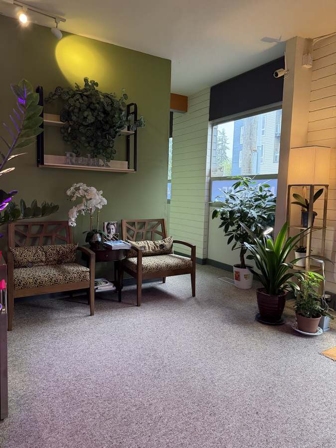 Esteem Beauty Spa & Massage — photo 1