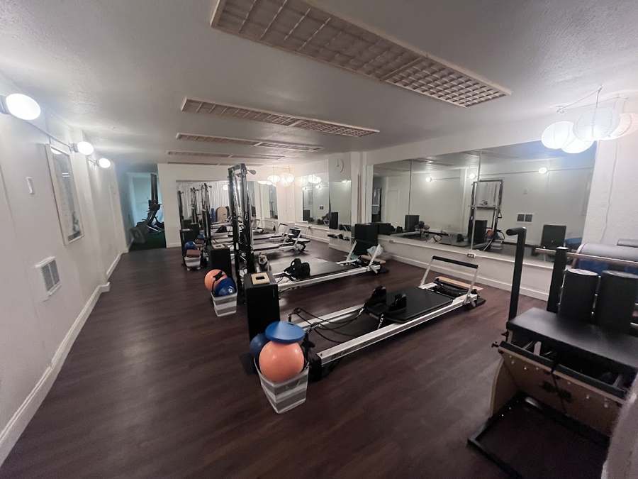 Strength & Mobility Pilates — photo 1